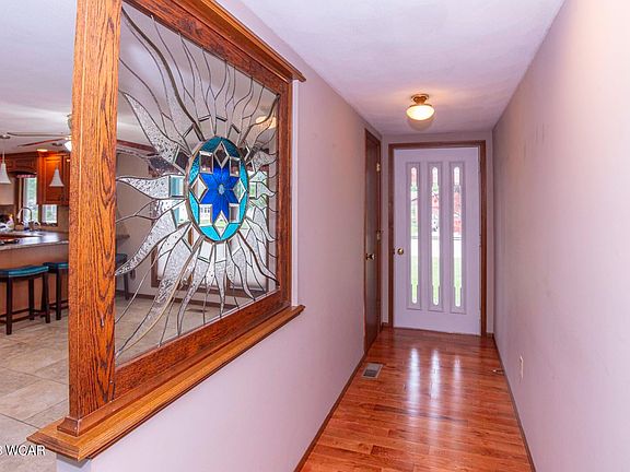 5th image of 1003 Carnation Dr