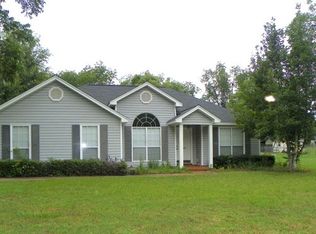 106 Saint Clair Dr, Leesburg, GA 31763