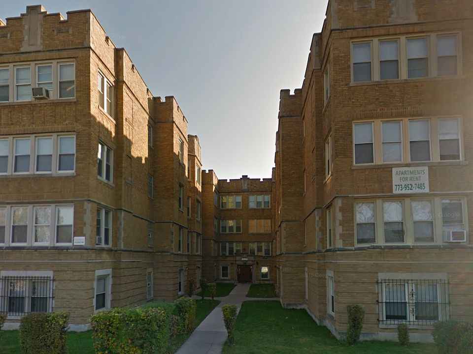 1st image of 11211 S King Dr APT 3C