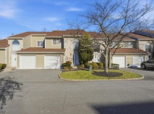 137 Castle Ridge Dr, East Hanover, NJ 07936
