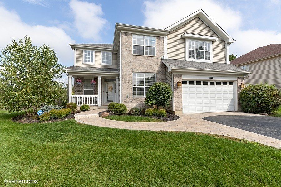 1st image of 1818 S Waxwing Ln