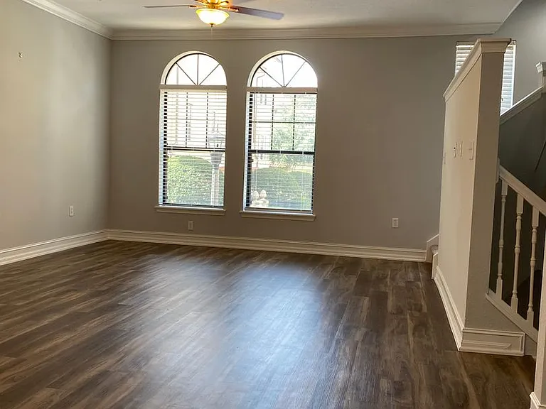 3720 Messina Dr — Photo 16