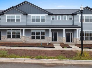 2889 Howard Cmns, Green Bay, WI 54313