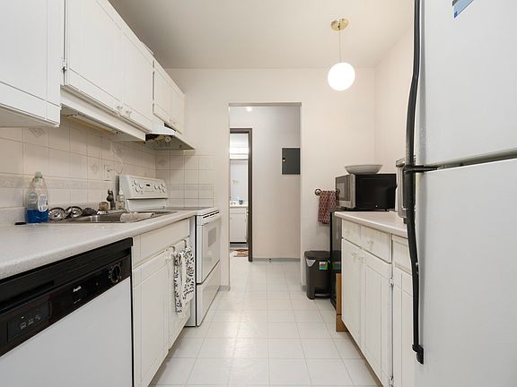 5th image of 3451 Springfield Dr #206