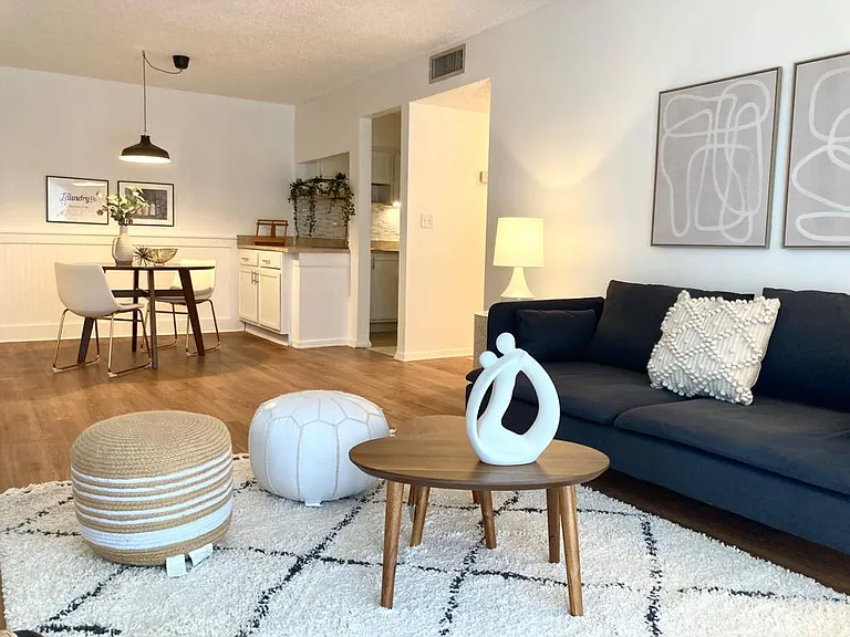 6519 W Newberry Rd #1205 — Photo 4