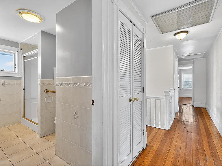 36 Mapleton St — Photo 19