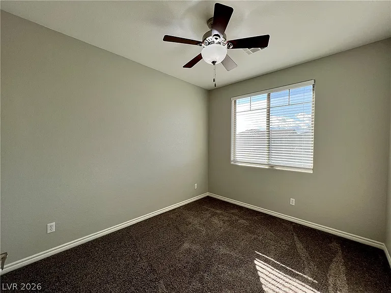 2738 Auchmull St — Photo 32