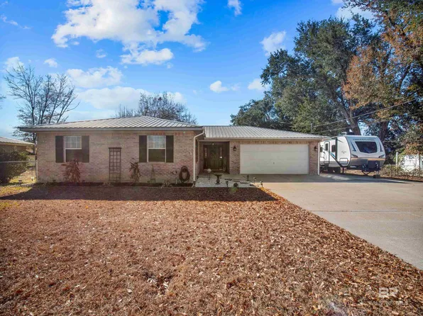 517 W Peachtree Ave, Foley, AL 36535