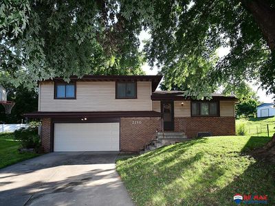 2210 Elba Cir, Lincoln, NE, 68521