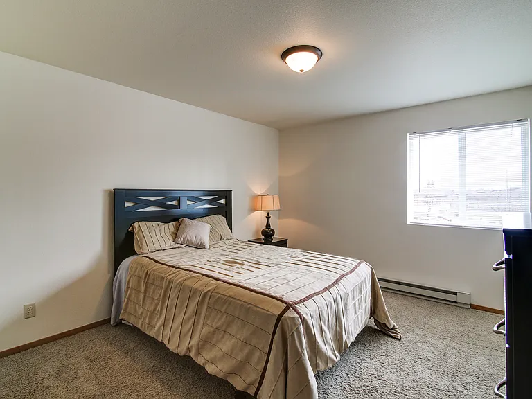 Dakota Point Apartments — Photo 27