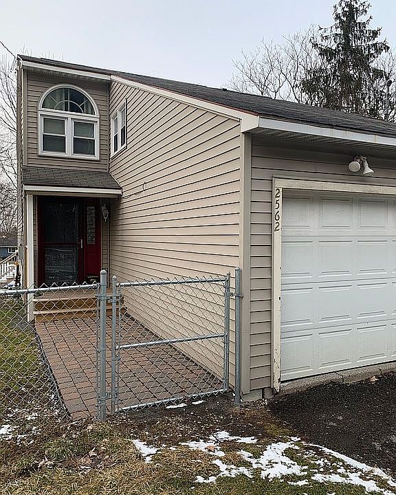 1st image of 2562 South Ave
