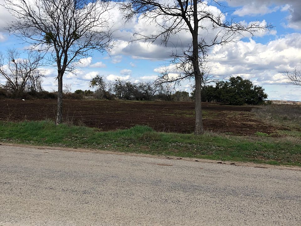 3.05 acres