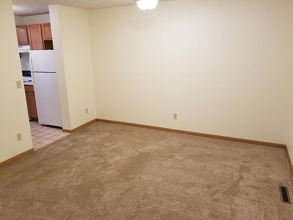 4th image of 2307 23rd St APT 8
