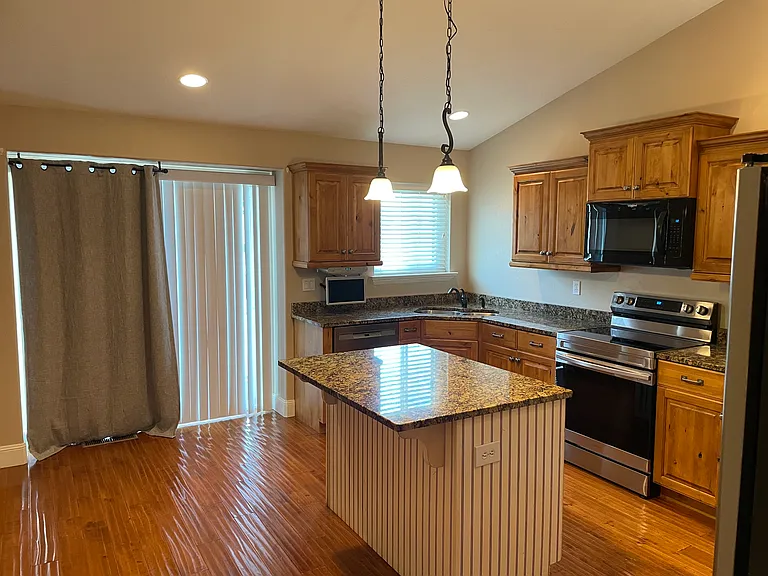 3462 N 100 E — Photo 4