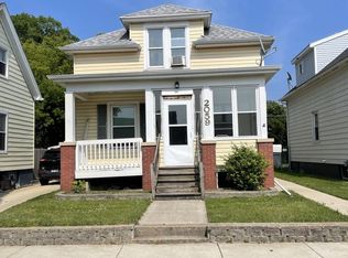 2059 Green St, Racine, WI 53402