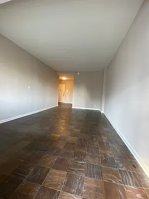 Rented by UES Management | media 14