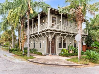 1000 Valence St, New Orleans, LA, 70115