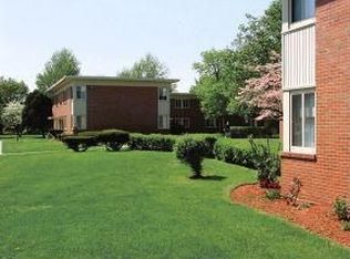 905 S Plymouth Ave, Rochester, NY 14608