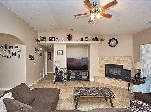 4th image of 8115 Oxford Ave