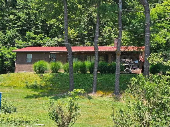 19 Hitchins Cir, Hitchins, KY 41146