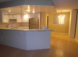 350 Oakwood Dr APT 12, New Brighton, MN 55112