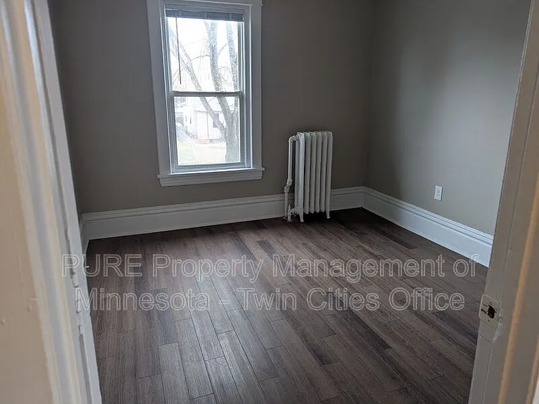 605 Van Buren Ave #3 — Photo 7