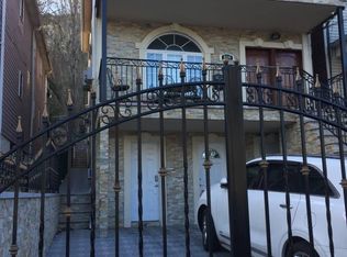 914 Van Duzer St, Staten Island, NY 10304