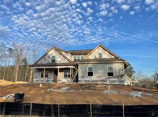 11 Montview Cir SE, Cartersville, GA 30121