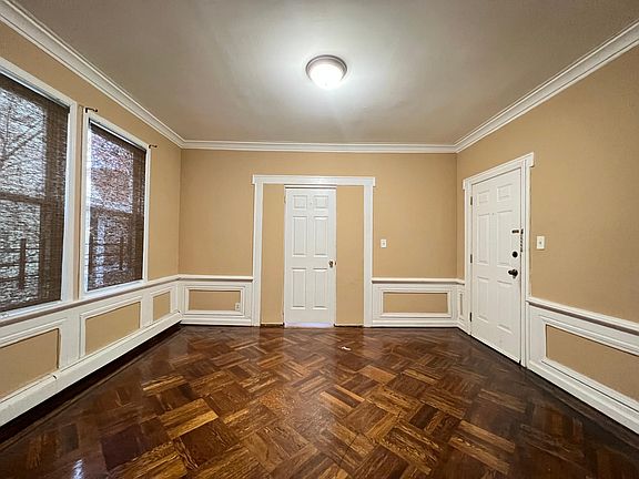 4th image of 238 Leslie St #1B