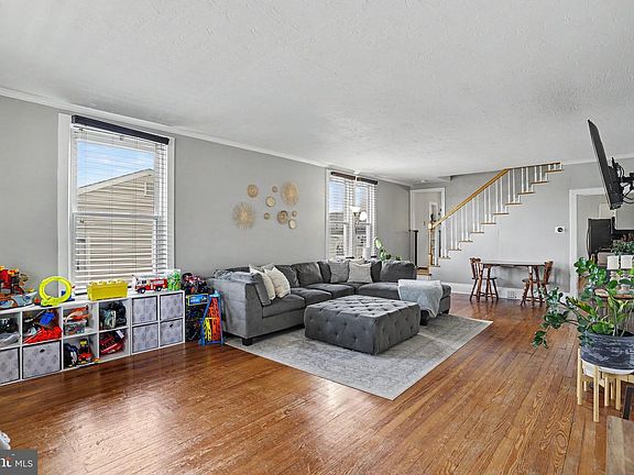 4th image of 606 Wise Ave