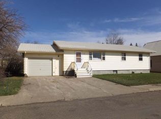 315 6th St N, New Salem, ND 58563