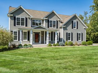 136 Jonathan Trl, Glastonbury, CT 06033