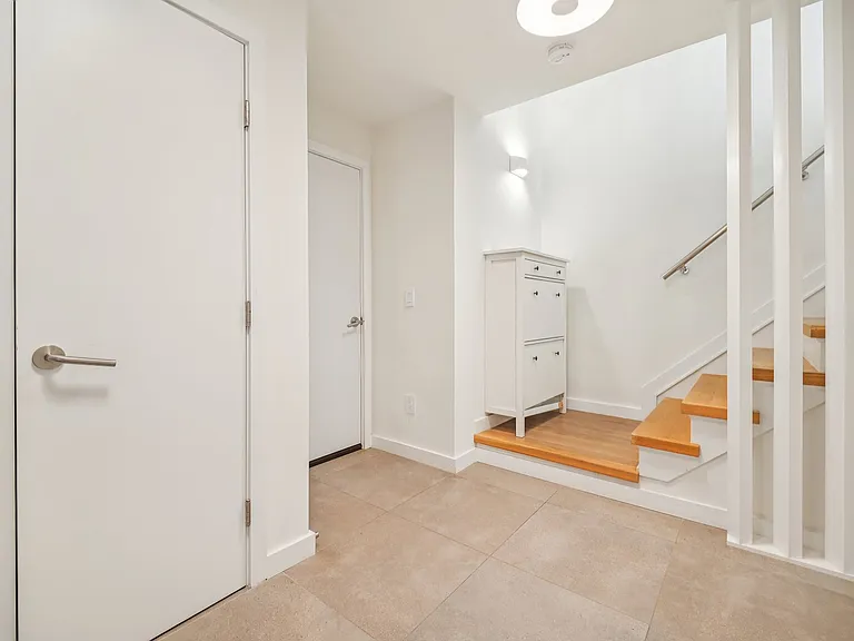 66B Henry Ave — Photo 4