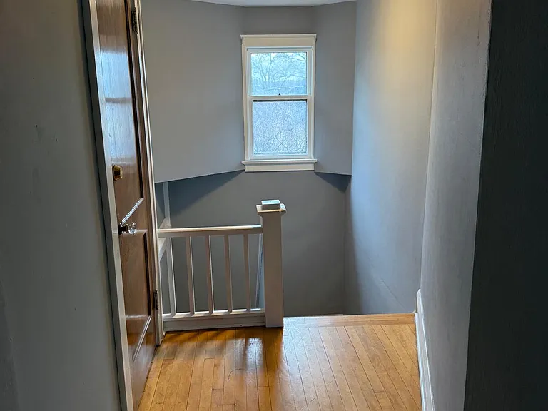 Entrance / landing