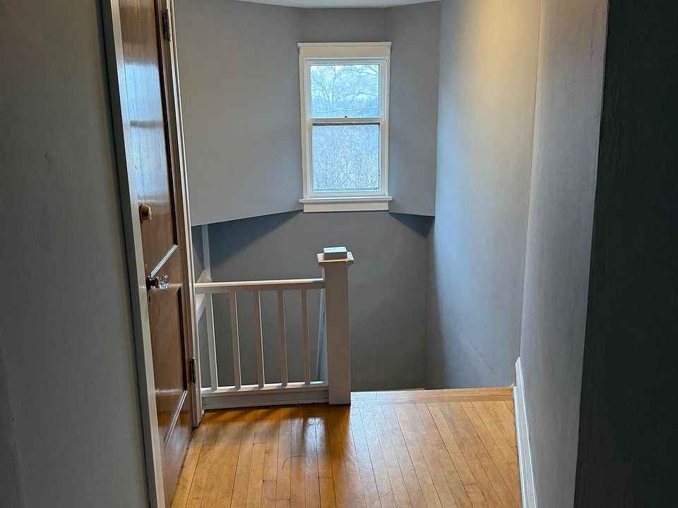 Entrance / landing