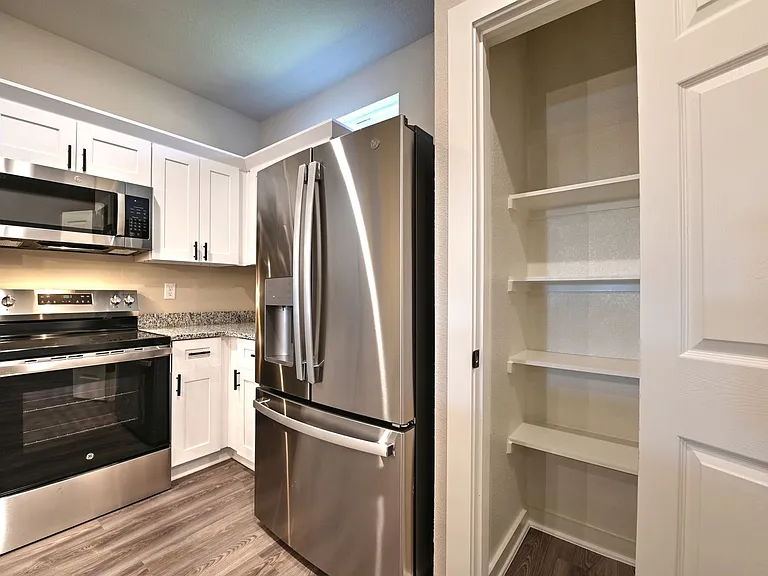 11318 Clearmine St — Photo 73