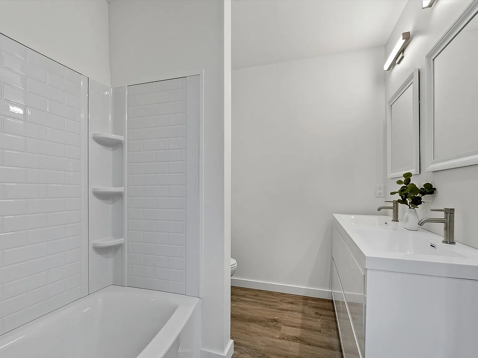4 bed, 1890 sqft, $2,350 — Photo 4