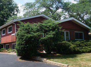 2252 Alta Vista Dr, Waukegan, IL 60087