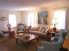 3rd image of 118 McFee St
