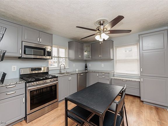 4th image of 4074 W 224th St