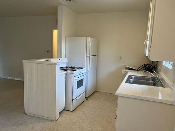 3rd image of 37273 Bankside Dr #10