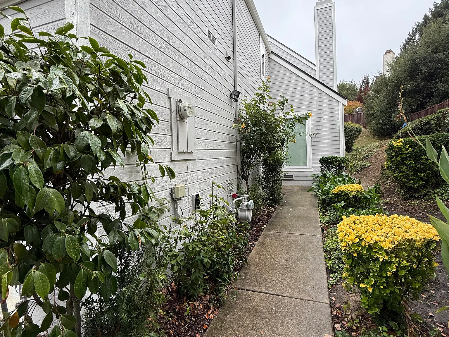 90 Fawn Place — Photo 3