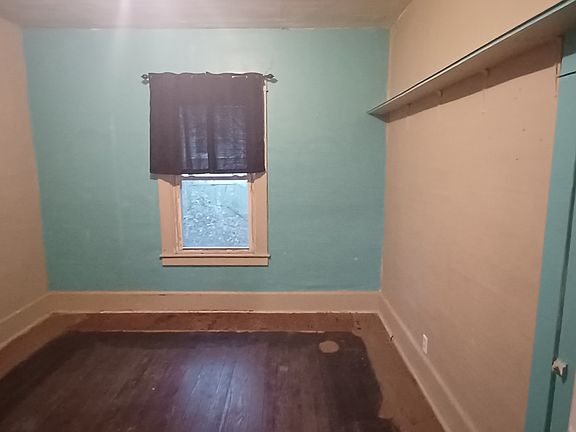 4th image of 285 Jones Ave