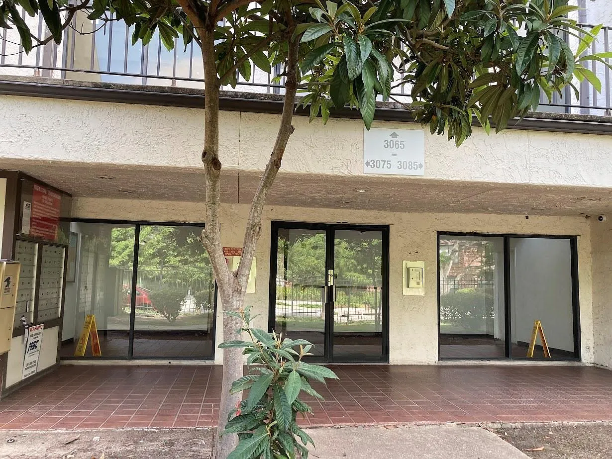 2 bed, 1.5 bath, 950 sqft, $1,050 — Photo 2