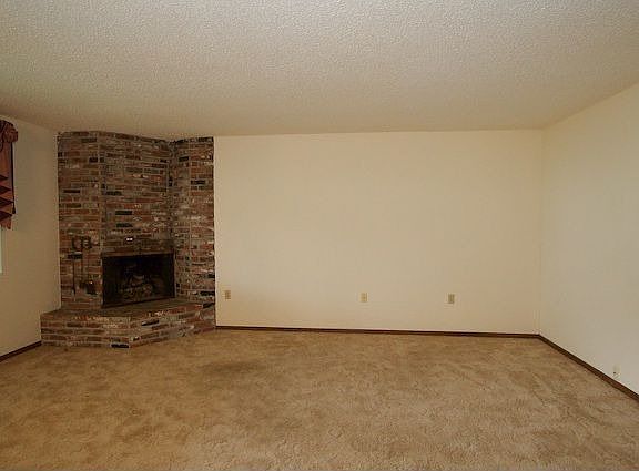 3rd image of 16650 SW King Charles Ave