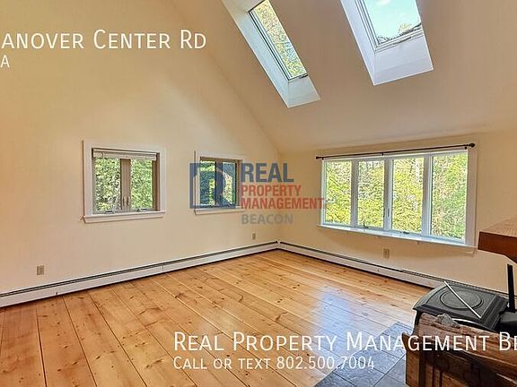 3rd image of 322 Hanover Center Rd