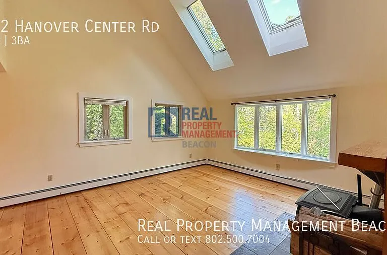 322 Hanover Center Rd — Photo 3