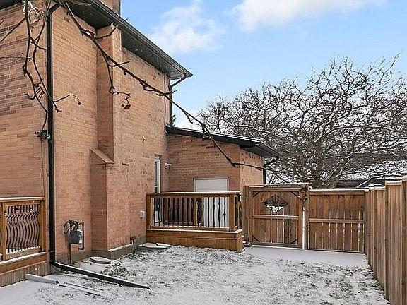 3rd image of 108 Cardinal Cres