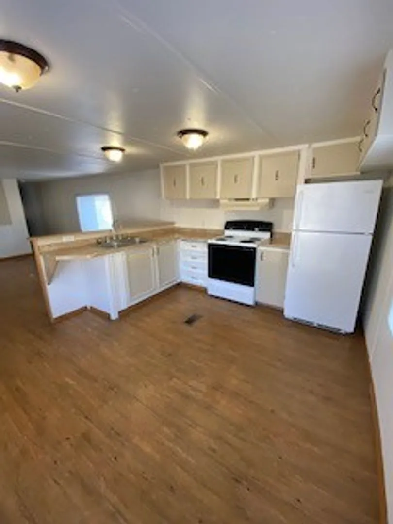 Prairie Schooner Estates — Photo 2