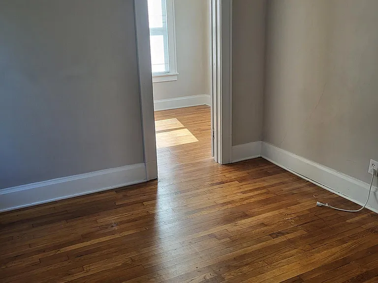 2834 Rutland Ave — Photo 6